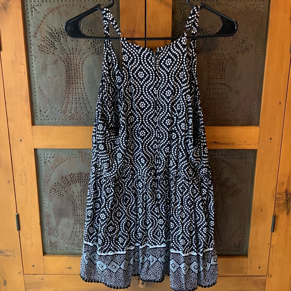 Torrid Patterned Shirt, size 1 (equivalent to size 14/16 or 1X) - Picture 2 of 5